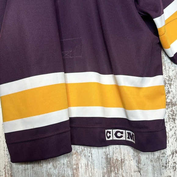 VINTAGE CCM Minnesota Golden Gophers Hockey Jersey Size - Picture 3 of 6